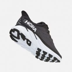 HOKA Clifton 8
