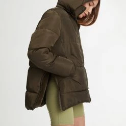 Apparis Ely Clothing