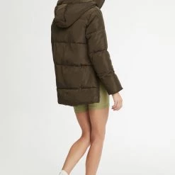 Apparis Ely Clothing