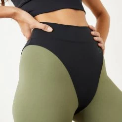 HÉROS Clothing The 80s Legging