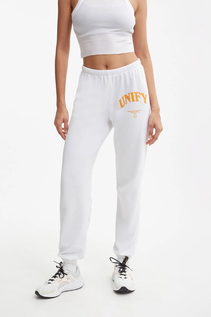 Erica Ford Capsule Collection Unify Classic Sweatpant 2 Erica Ford Capsule Collection Unify Classic Sweatpant