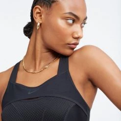 Nike Alpha Ultrabreathe Bra (RTV)