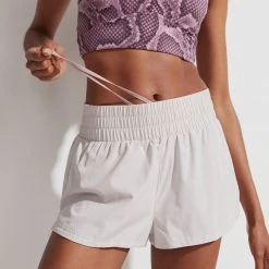 Varley Kallin Running Short