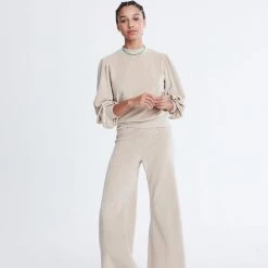 Kondi Velour Flare Pant Clothing
