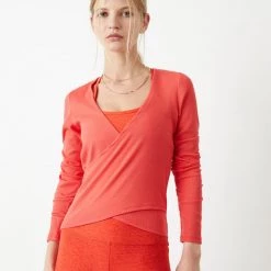 Beyond Yoga Wrap Party Longsleeve Top