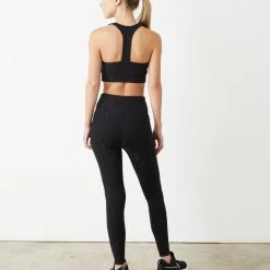Twenty Montréal Clothing Crossover 3D Activewear Leggings