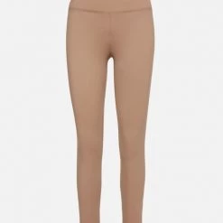 Sincerely Jules For Bandier The Rue Crossover Legging 15 Sincerely Jules For Bandier The Rue Crossover Legging