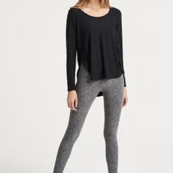 Beyond Yoga Clothing Cut And Run Pullover
