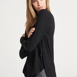 Beyond Yoga Clothing Cut And Run Pullover